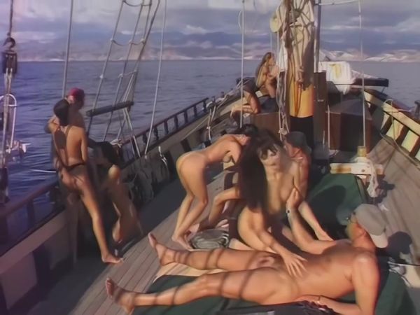 Monica Sandra Kay, Olivia De Treville - Auf Hoher See - videomanysex.com on v0d.com