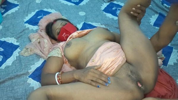 Desi Village Bhabhi Outdoor Hardcore Sex with Anal and Handjob - xxxfiles.com - India on v0d.com