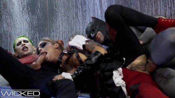 Harley Quinn Anal Threesome with Joker & Batman - DC Cosplay Fuck - xxxfiles.com on v0d.com