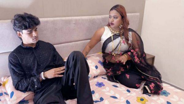 Angry Stepson Seduced by Stepmom in Bedroom - Hindi Audio HD - porntry.com on v0d.com