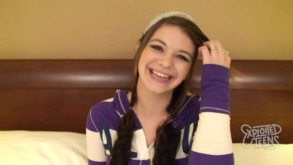 Amateur Teen Pocahontas Jones with Big Natural Tits Sucks and Fucks in Hardcore POV - veryfreeporn.com on v0d.com