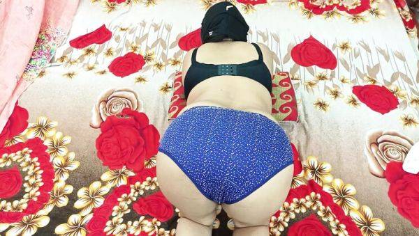 Desi Indian Girlfriend Gets Intense Anal Orgasm - Hindi Audio HD - veryfreeporn.com - India on v0d.com