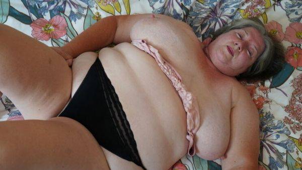 Chris44G Fucks a Dildo with Big Natural Tits and Thong - Mature British MILF - veryfreeporn.com - Britain on v0d.com