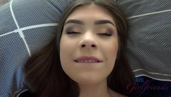 Amateur POV Sex with Hot Teen Winter Jade - Intimate Creampie & Orgasms - veryfreeporn.com on v0d.com