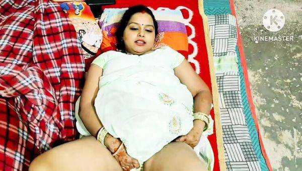 Desi Bhabhi Fucks Neighbor Boy in Steamy Homemade Role Play - Indian Aunty Hardcore Sex - veryfreeporn.com - India on v0d.com