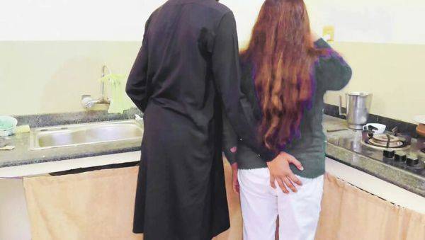 Step Mom Gets Fucked Hard in Kitchen by Big Cock - porntry.com - Pakistan on v0d.com