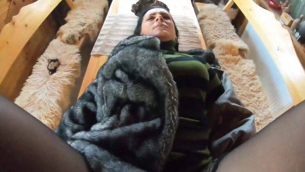 Hot MILF Calla in Fur Coat Fucks and Sucks Husband's Friends - Deep Throat & Cum Play - veryfreeporn.com on v0d.com