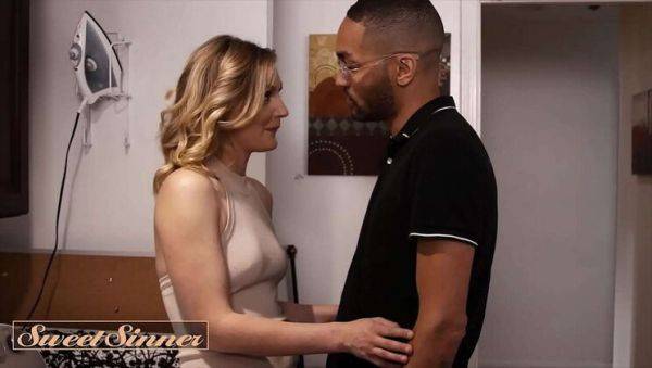 Mona Wales Spreads Her Legs for BBC and Cums Hard - Sweet Sinner Blonde Babe - veryfreeporn.com on v0d.com