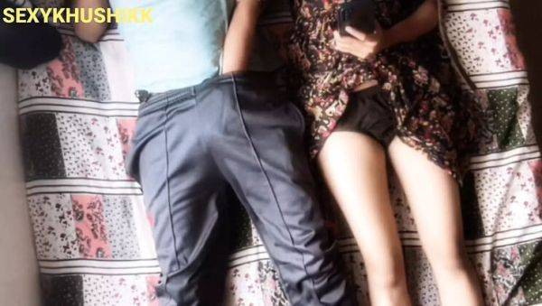 Valentine's Day Cheating: Indian Girlfriend Caught with Boyfriend in Hot Desi Sex Scene - porntry.com - India on v0d.com