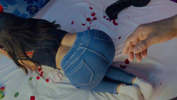 First Time Desi Teen Girl Fucks and Fucks on Valentine’s Day at Friend’s House - IndianMahi - veryfreeporn.com - India on v0d.com