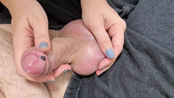 Horny Wife Gives Handjob to Husband's Big Cock - xxxfiles.com - Austria on v0d.com