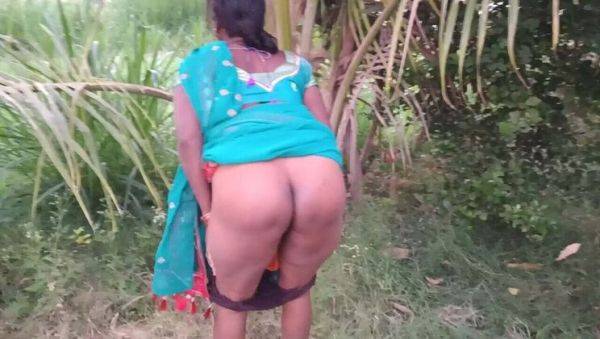 Desi Wife Outdoor Fuck with Big Ass and Big Cock - porntry.com - India on v0d.com