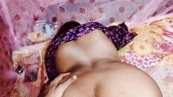 Hot Bengali Stepmom Fucks Young StepSon with Dirty Talk - Desi Aunty Squirting Sex - porntry.com - India on v0d.com