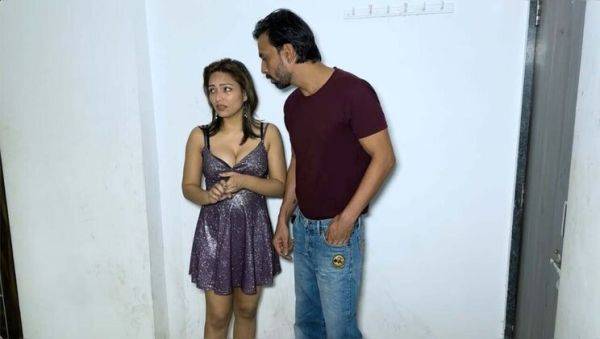 Delivery Boy Mistakenly Reaches Girlfriend's House for Package - Hindi Audio HD - porntry.com on v0d.com