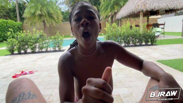 Is A Horny Neighbor With Romeo Mancini And Hazel Grace - txxx.com on v0d.com