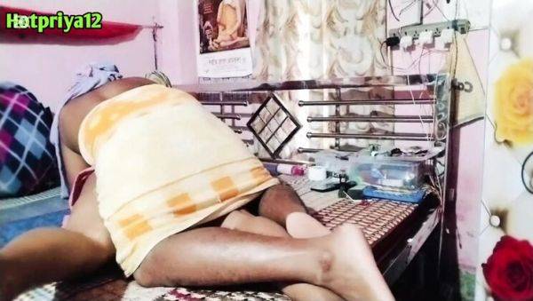 Desi Aunty Hot Neighbor Cowgirl Blowjob Fuck - Indian Homemade Big Ass Sex - veryfreeporn.com - India on v0d.com