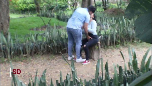 Spying on a Horny Couple Fucking in Public Park - Amateur Teen Sex - veryfreeporn.com - Venezuela - Colombia on v0d.com