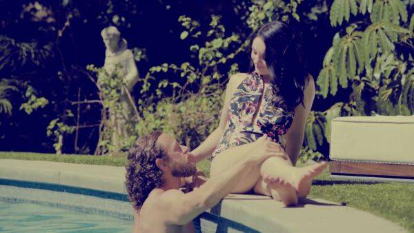 Petra Blair And Brad Newman In Outdoors - Closer - Forplay Films - upornia.com on v0d.com