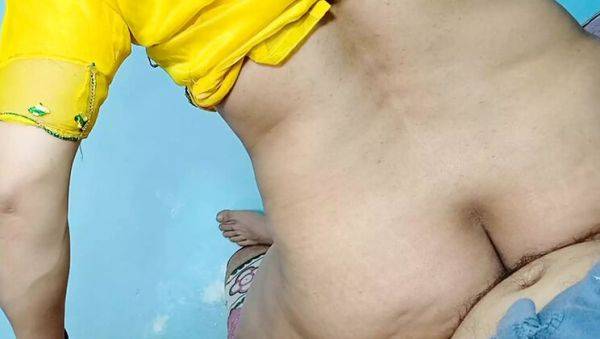 Desi Bhabhi in Yellow Dress Fucked Hard in Cowgirl, Reverse Cowgirl & Doggy Style - veryfreeporn.com - India - Pakistan on v0d.com