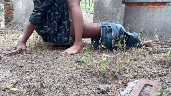 Hot Indian College Girl Fucked Hard by Black Indian Cock in Jungle - veryfreeporn.com - India on v0d.com
