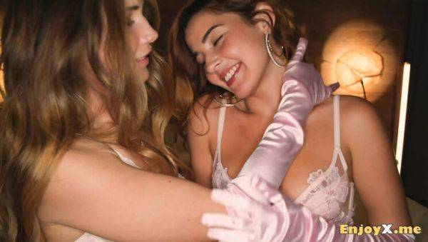 Blonde Lesbians Mary Rock & Agatha Vega in 4K HD: Hairy Pussy Eating & Oral Sex - veryfreeporn.com on v0d.com