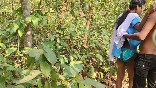 Jungle Girl In Desi Indian Ki Jungle Main Mangal - desi-porntube.com - India on v0d.com