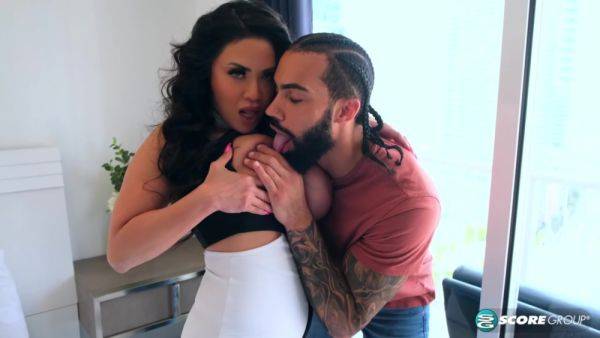 Sarah Lollypop - Tit Loves To Ride Dirty - videohdzog.com on v0d.com