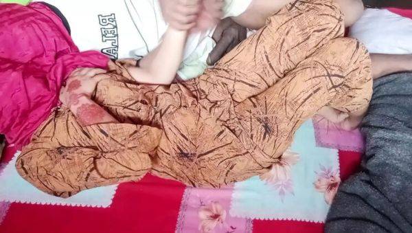 Desi Step Sister Fucks Brother While Aunty Is Away - Hot Hindi Sex - porntry.com - India on v0d.com