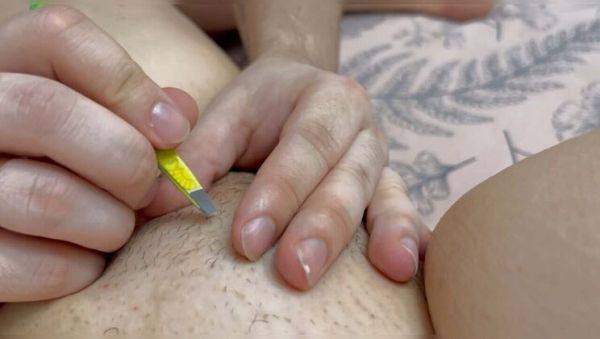 Shaving My Hairy Pussy Smooth with Tweezers - Real Homemade Russian Amateur - veryfreeporn.com - Russia - Ukraine on v0d.com