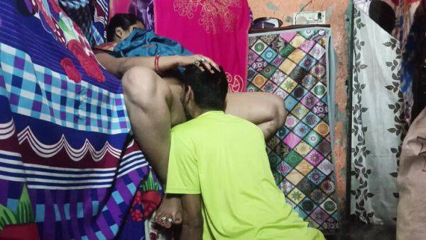 Desi Bhabhi Seduces Devar with Dirty Talk and Hardcore Action - veryfreeporn.com - India on v0d.com
