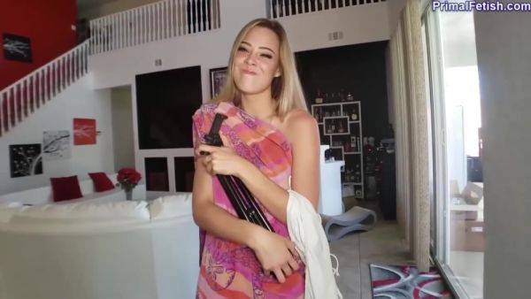 Avery Cristy Caught My Stepsister Being An Internet Slut During Quarantine - videomanysex.com on v0d.com