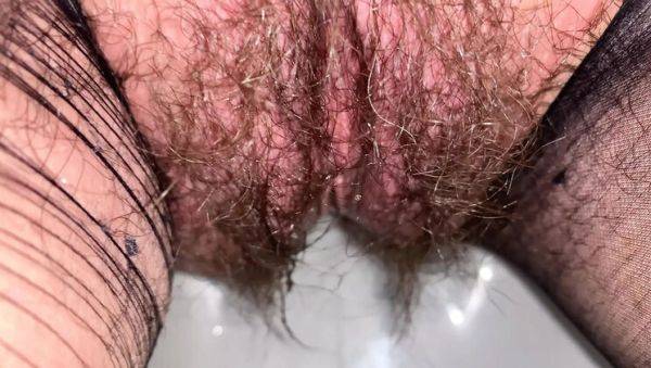 Mature Italian Housewife Pisses in Pantyhose on Toilet Then Gives Blowjob in 4K - xxxfiles.com - Italy on v0d.com