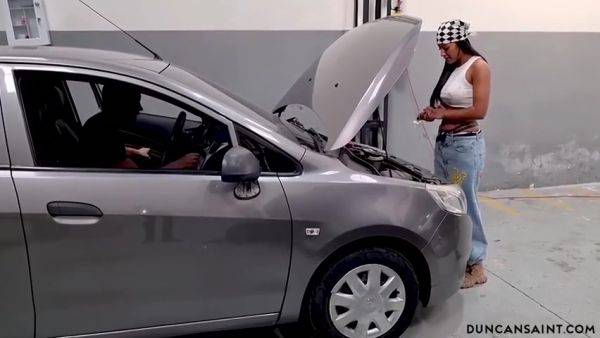 Mechanic Fixes Duncan Saints Car And Charges Him - videomanysex.com on v0d.com