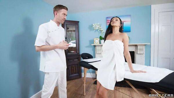 Big Tits Maid Alyssia Kent and Alice Hernandez Threesome Massage with Danny D - xxxfiles.com on v0d.com