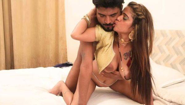 Desi Bhabhi in Saree Gets Hardcore Fuck by Devar in Hindi - Tight Pussy Action - veryfreeporn.com - India on v0d.com