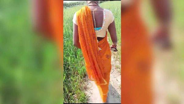 Desi Bhabhi RadhaDevi Hot Sex Scene in Bihar - Indian Aunty Fingering & Cowgirl Action - porntry.com - India on v0d.com