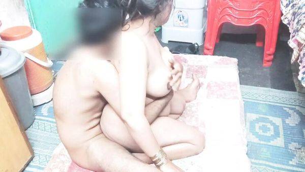 Desi Bhabhi Faiz Hot Boobs Fucked Hard in Lahore - Rough Sex & Moaning - porntry.com - India - Pakistan on v0d.com
