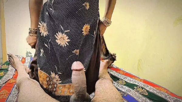 Desi Aunty Gullnazkhan Sucks Neighbor's Big Dick - Hot Indian Amateur Blowjob with Hindi Audio - veryfreeporn.com - India - Pakistan on v0d.com