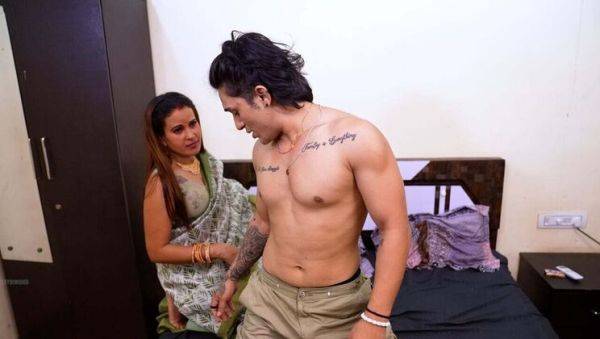 Desi Indian Wife Gives Hot Body Massage and Hardcore Sex to Husband - Blowjob, Creampie, Doggy Style - veryfreeporn.com - India on v0d.com