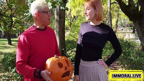 Pumpkin Crushed Cum Slave, Dollys Vengeful Gangbang For 12 Min - Dolly Dyson, Brad Knight And Porno Dan - videohdzog.com on v0d.com