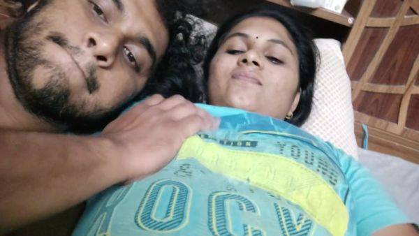 Mallu Couple Hot Romance With Hand Job, Vaishnavy Doing Hand Job With Cock, Mallu Girl Loves To Do Hand Job - Sharun Raj - desi-porntube.com - India on v0d.com