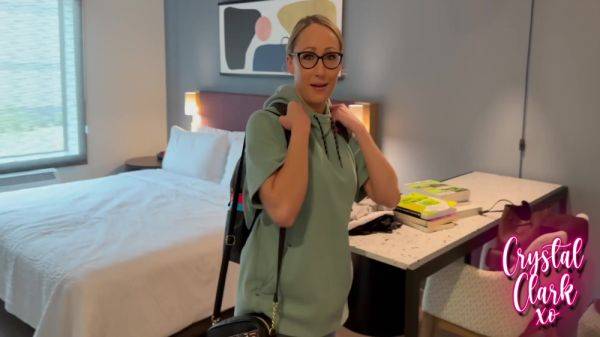 Crystal Clark And Oliver Faze In Stepmom Visits Me At College 10 Min - txxx.com on v0d.com