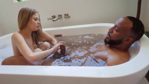Coco Lovelock Goes Crazy Black Cock The Size Of Her Torso 17 Min - videomanysex.com on v0d.com