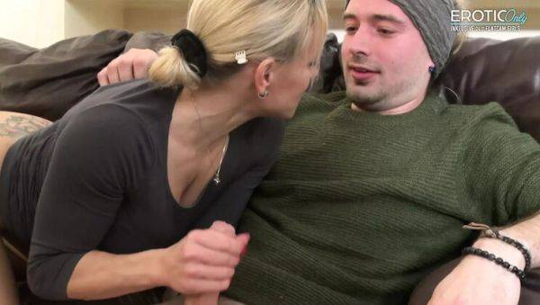 Hot Stepmom Tara Spades Gets Fucked Hard by Jonny Cooper - porntry.com - Germany on v0d.com