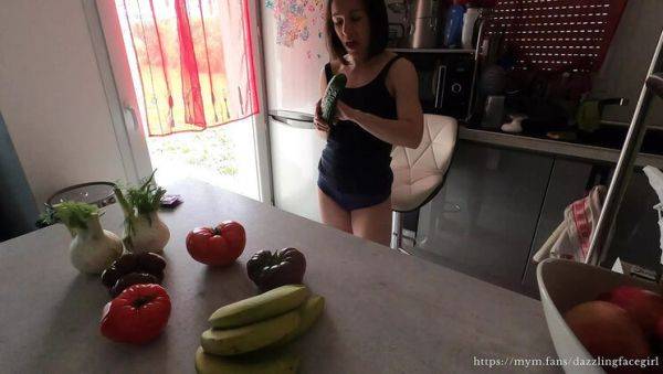 Hot MILF Dazzlingfacegirl Fucks Herself with a Big Zucchini in the Kitchen - Amateur Homemade 4K - porntry.com - France on v0d.com