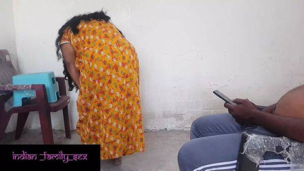 Indian Stepmom Fucks Me Hard While Maid is in Bathroom - Desi Homemade Sex - veryfreeporn.com - India on v0d.com