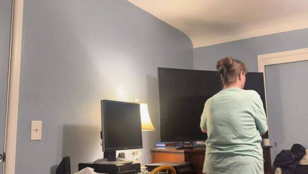 MILF Swallows Son-In-Law's Load - Gagging Blowjob & Cum in Mouth - veryfreeporn.com - Usa on v0d.com