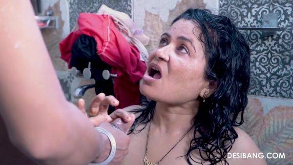 Sex With Desi Wife In Shower - Sex Wife And Desi Bang - desi-porntube.com - India on v0d.com