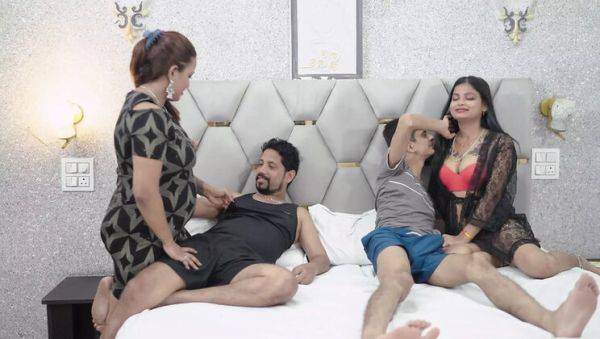Hot Indian Foursome - Two Boys & Two Girls Hardcore Sex - Blowjob & Cowgirl Action - xxxfiles.com - India on v0d.com