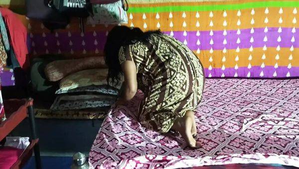Hot Village Bhabhi Khudeja Fucking Hard at Home - Hindi Audio HD - xxxfiles.com on v0d.com